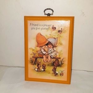 DARLING VTG HALLMARK SPRINGBOK PLAQUE A FRIEND IS A PRESENT YOU GIVE YOURSELF